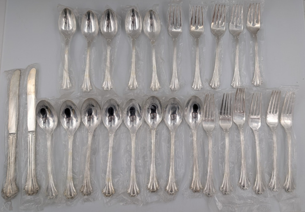 FB Rogers Silverplate Flatware 26 pc American Chippendale fork spoon knife NOS